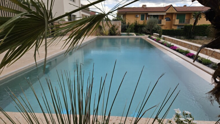 Piscina B.